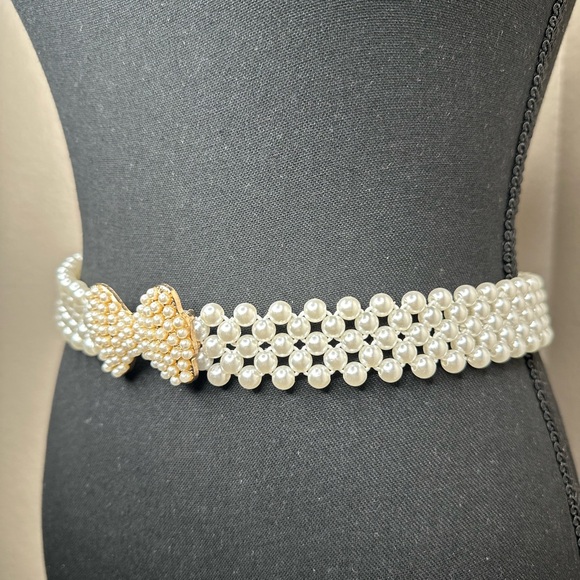 Women's Elastic Golden Pearl Bow Belt - Picture 5 of 7